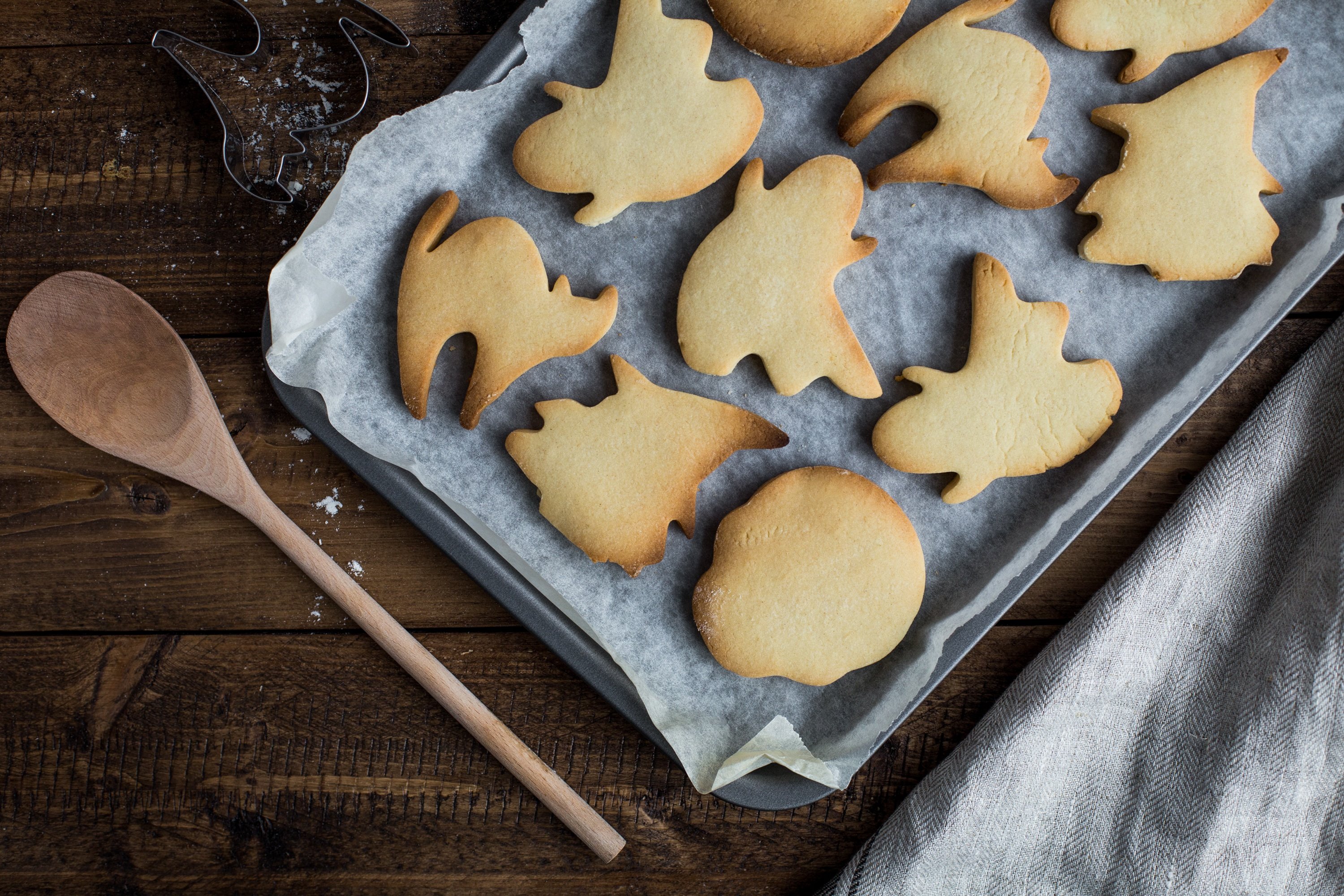 animal-biscuits-by-Cala-Stock-snap.jpg